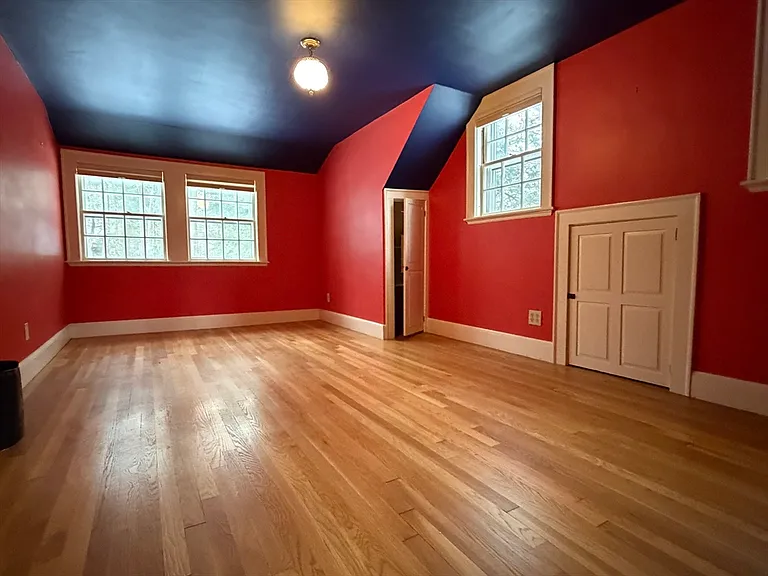 31 Fells Rd — Photo 17