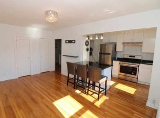 (Undisclosed Address), Glendale, NY 11385