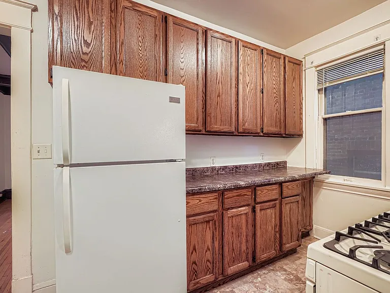 250 Marshall Ave — Photo 12