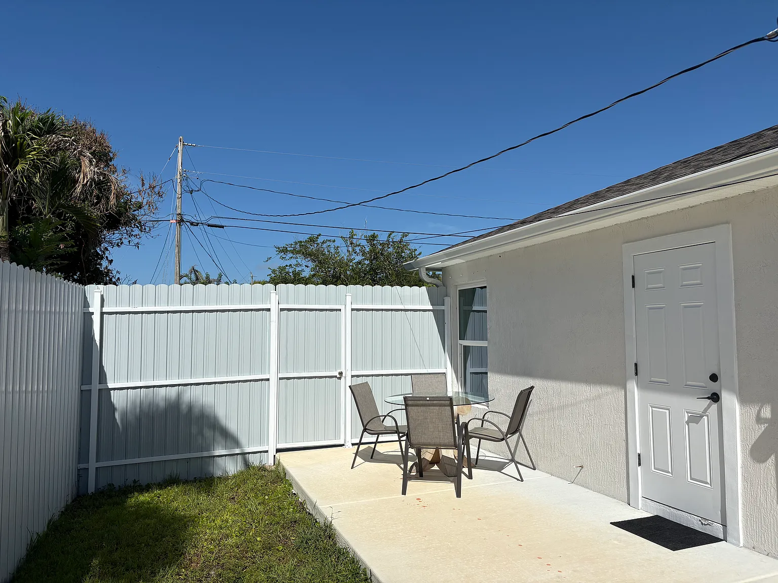 3051 SE East Blackwell Dr — Photo 2