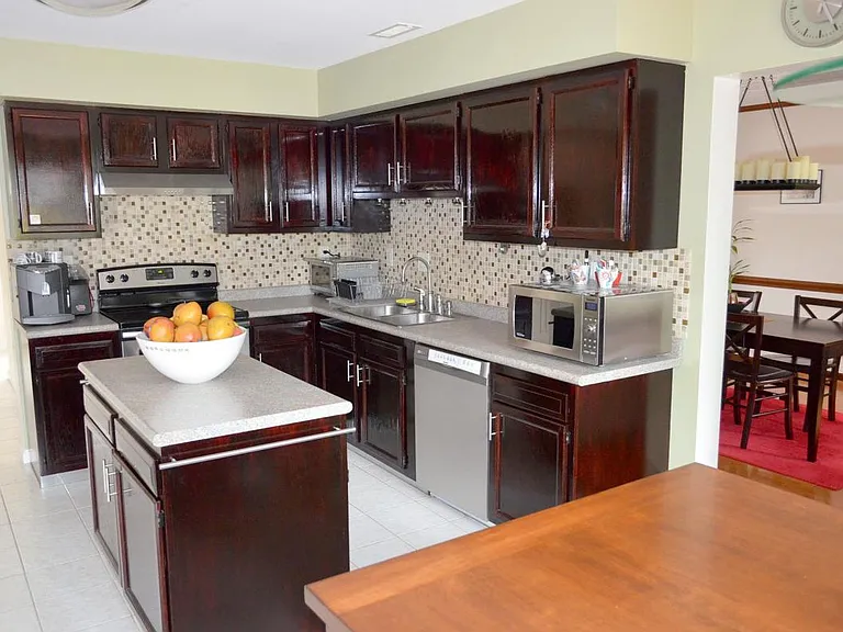 1069 Country Mill Rd — Photo 4