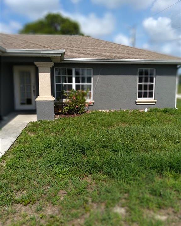 1st image of 212 Chiquita Blvd N