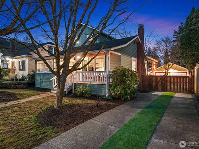 6042 33rd Avenue NE, Seattle, WA, 98115