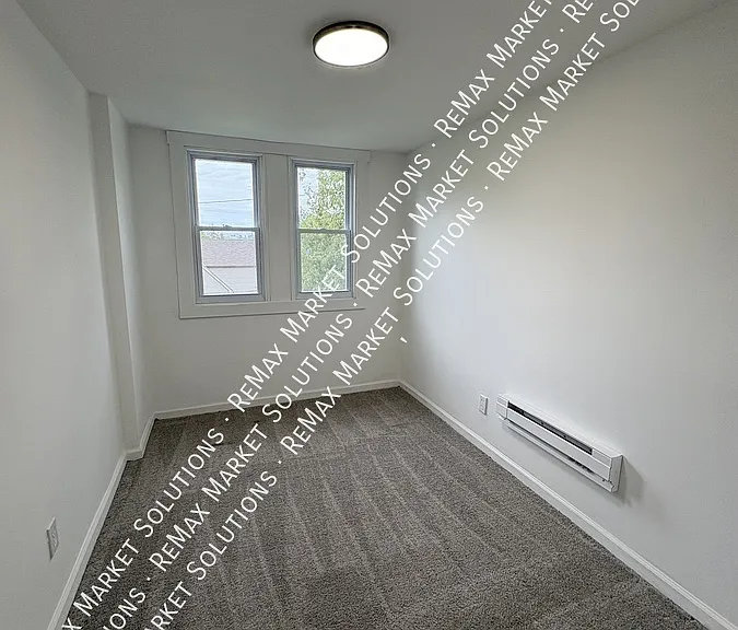 3366 E 130th St #3 — Photo 6