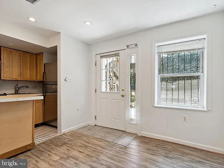 1704 V St NW #B — Photo 4