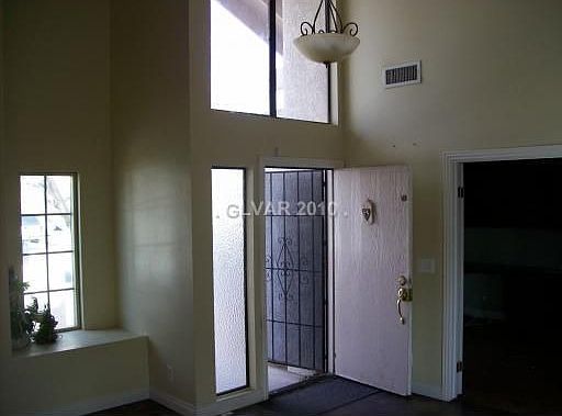 4th image of 6585 Shasta Cir