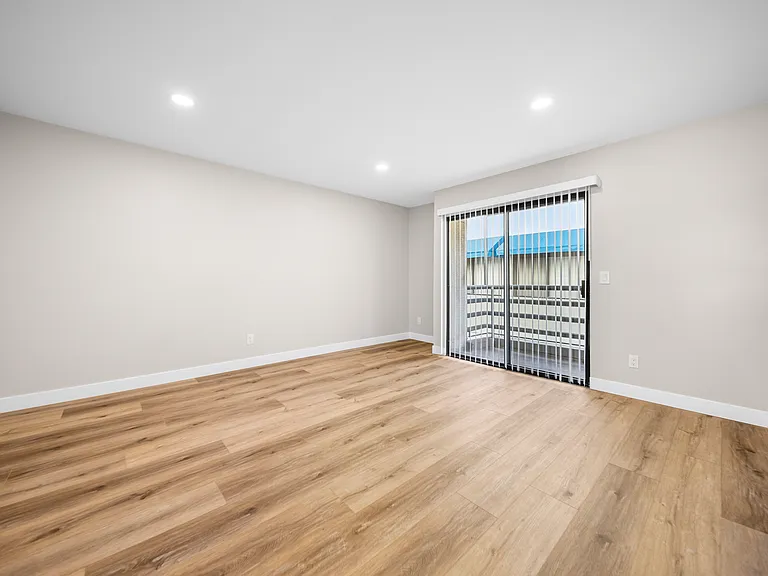 1225 Stanley Ave #203 — Photo 2