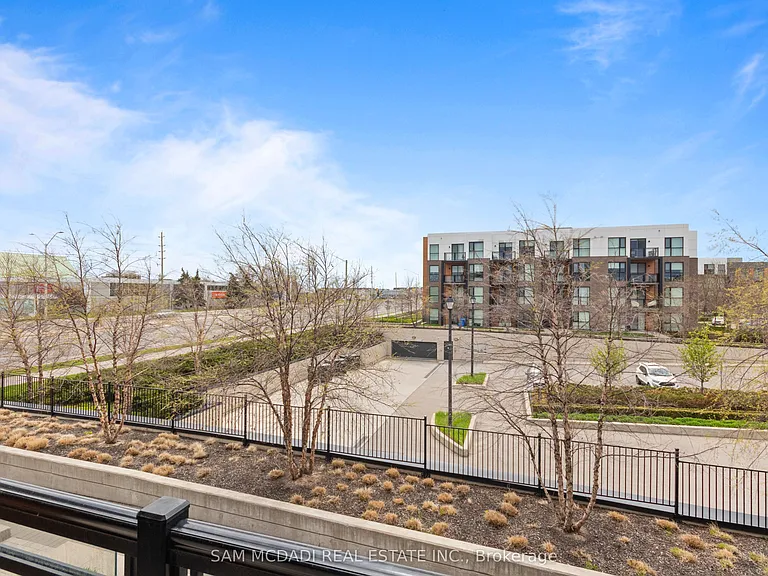 210 Sabina Dr E #204 — Photo 16