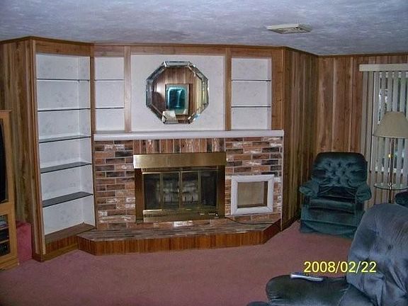 Living Room w/ Fireplace