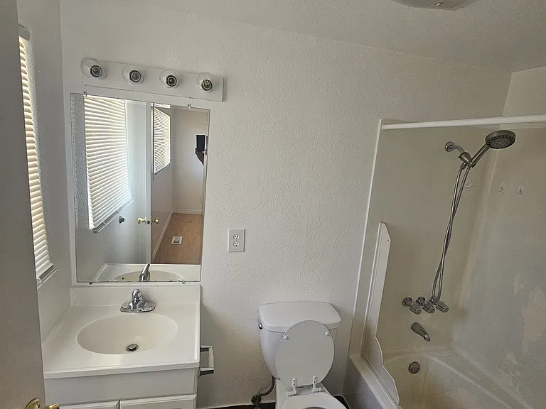6780 Bonniewood Dr SE — Photo 7