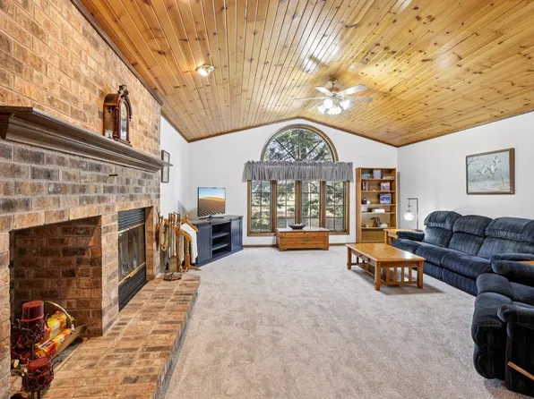 7417 Dekorra Rd, Deforest, WI 53532
