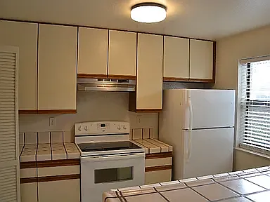 1420 Foothill Meadows Ct — Photo 4