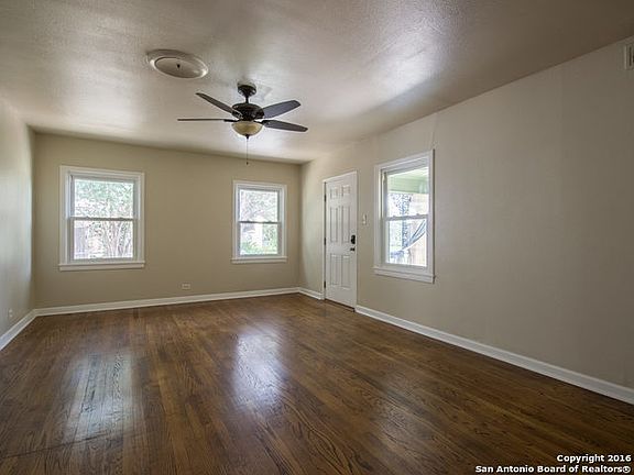 3rd image of 233 Thomas Jefferson Dr
