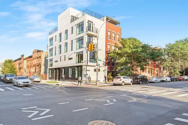 Rented by SpaceReqs LLC