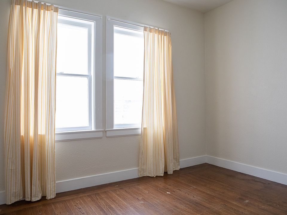 2nd image of 2807-2809 Bryant St