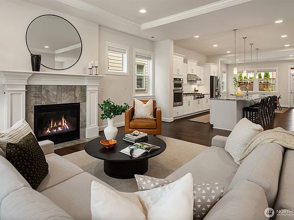 2nd image of 474 5th Avenue NE