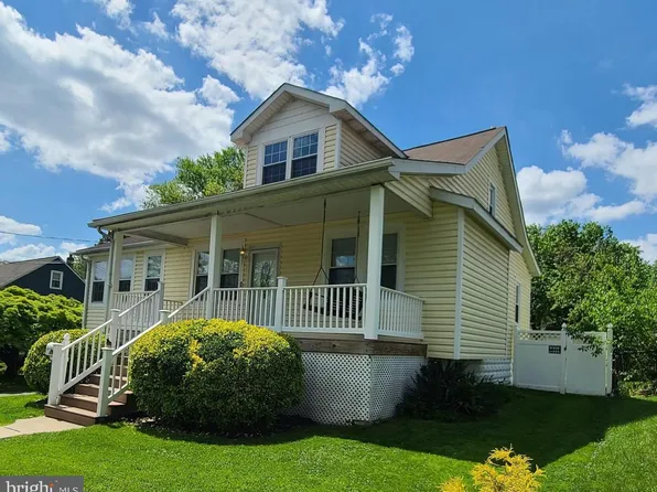 2905 Robern Ave, Parkville, MD 21234
