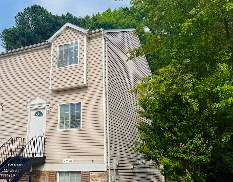 1st image of 22570 Lower Kells Ln