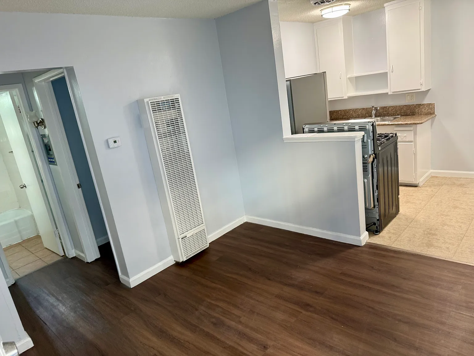 1 bed, 400 sqft, $1,800 — Photo 4