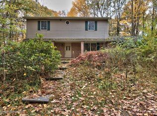 88 Windfall Dr, Factoryville, PA 18419