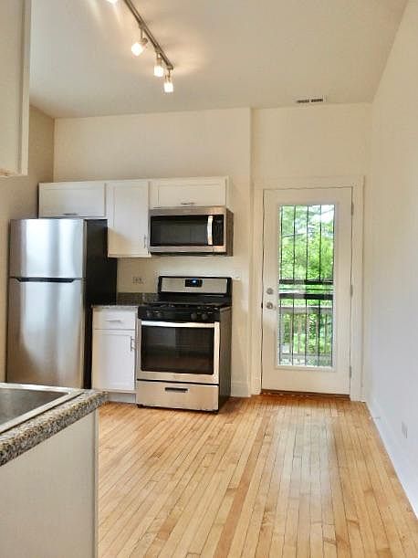 1st image of 1311 N Maplewood Ave