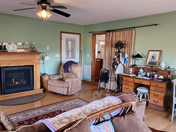 5th image of 185 Westmoreland Dr