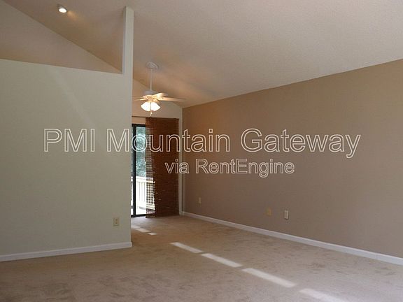 3rd image of 48 Primrose Dr #B
