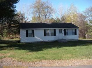 35 Pooler Ave, Skowhegan, ME 04976