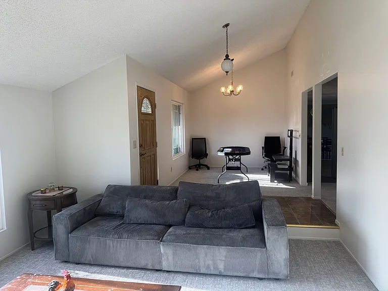 1532 Sunview Ct — Photo 2