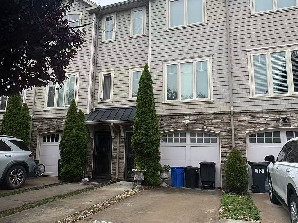 1st image of 14 Pyramid Ct