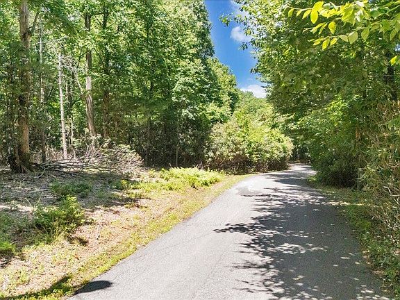 4th image of Dogwood Rdg Lot 30 & 31