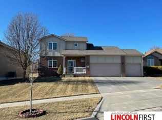 2717 N 82nd Pl, Lincoln, NE 68507