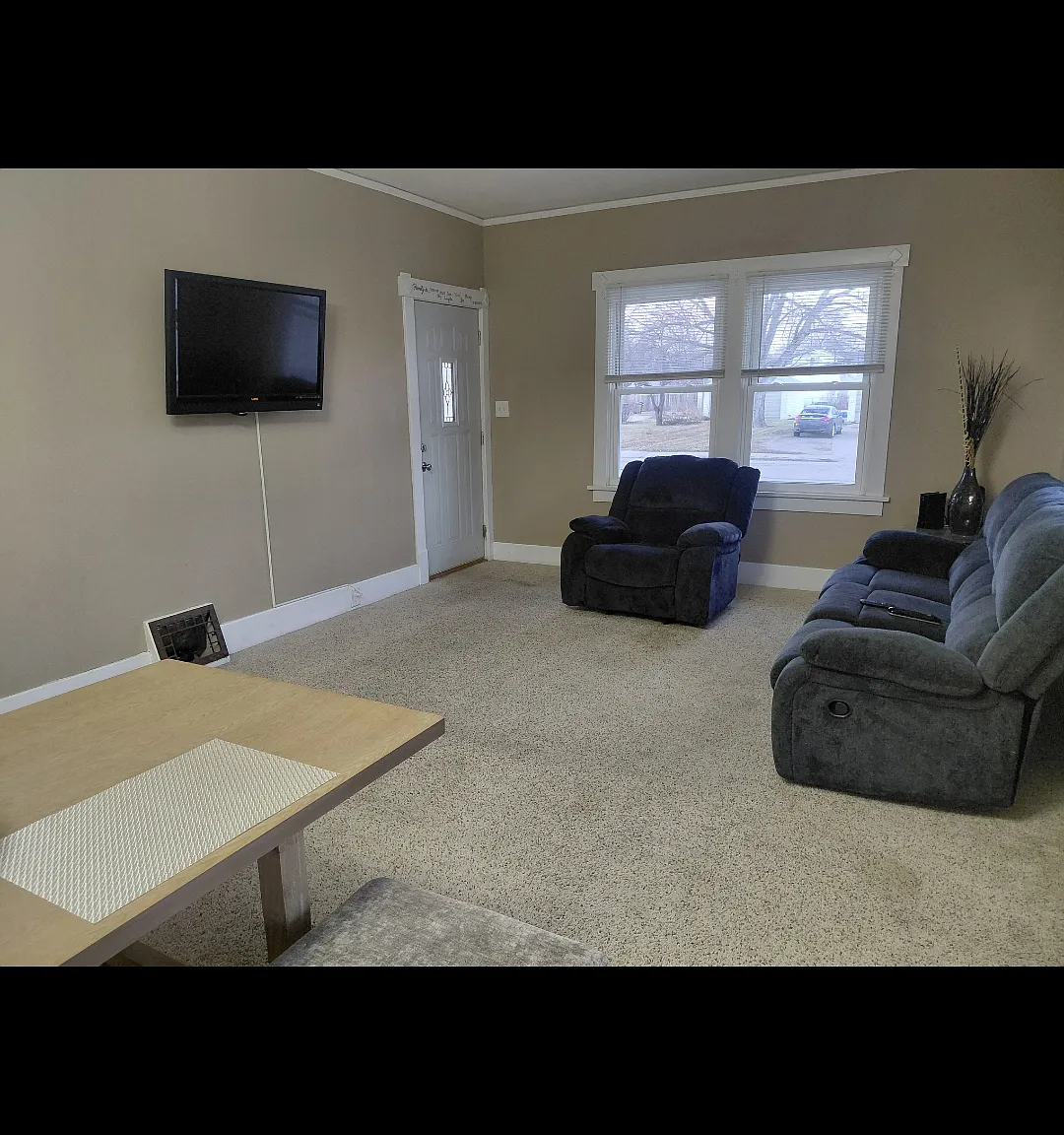 3 bed, 1.5 bath, 1500 sqft, $1,975 — Photo 3