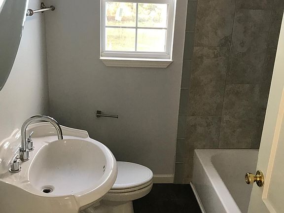 5th image of 1605 W Wildwood Dr