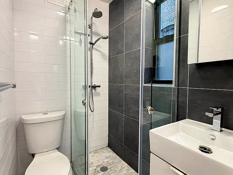 336 W 17th St #4C — Photo 10