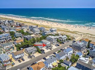 115 E Oceanview Dr, Brant Beach, NJ 08008