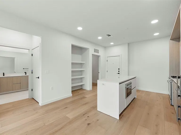 2209 S 1st St #224 — Photo 5