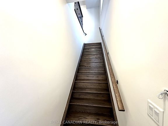 3rd image of 9 Bannister Rd