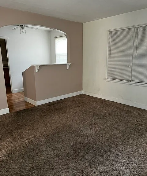 162 S Beverly St — Photo 3
