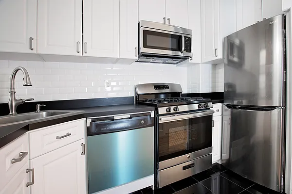 Rented by Charles Coutinho LLC | media 18