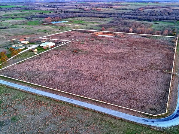 3449 Cardwell Rd, Nocona, TX 76261