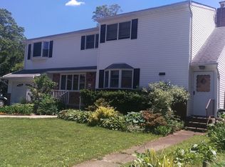 1798 Bushwick Ave, Merrick, NY 11566