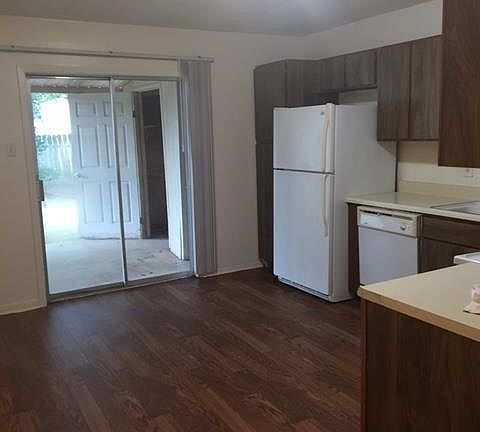 4th image of 1404 Bermuda Ct