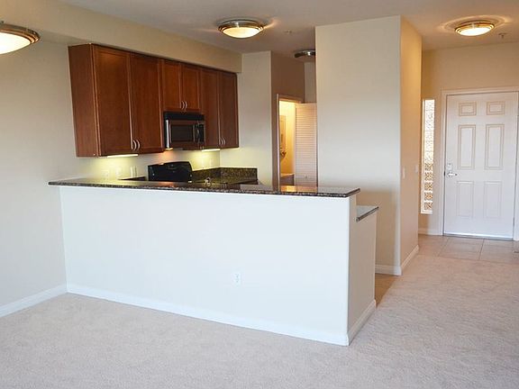 5th image of 2330 1st Ave Unit 311