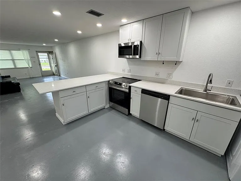 5720 13th Ave N #106B — Photo 27