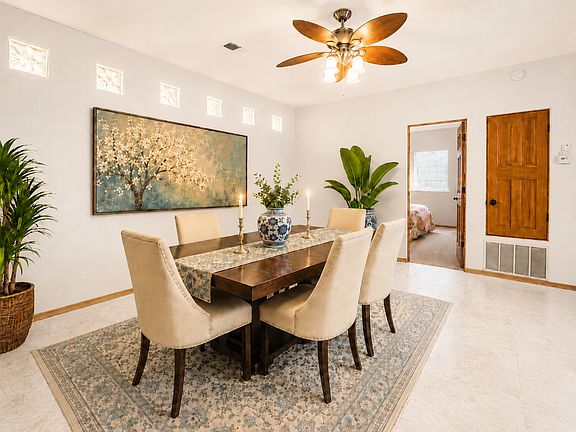 3rd image of 1 Orchard Ln