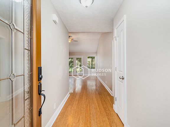 4th image of 1310 Greyrock Cir
