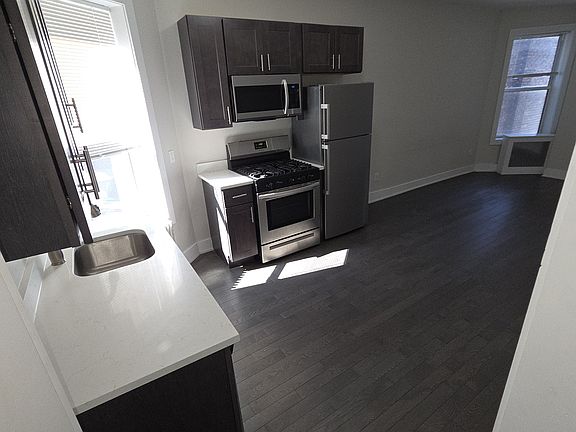 2nd image of 90 Tonnelle Ave #7