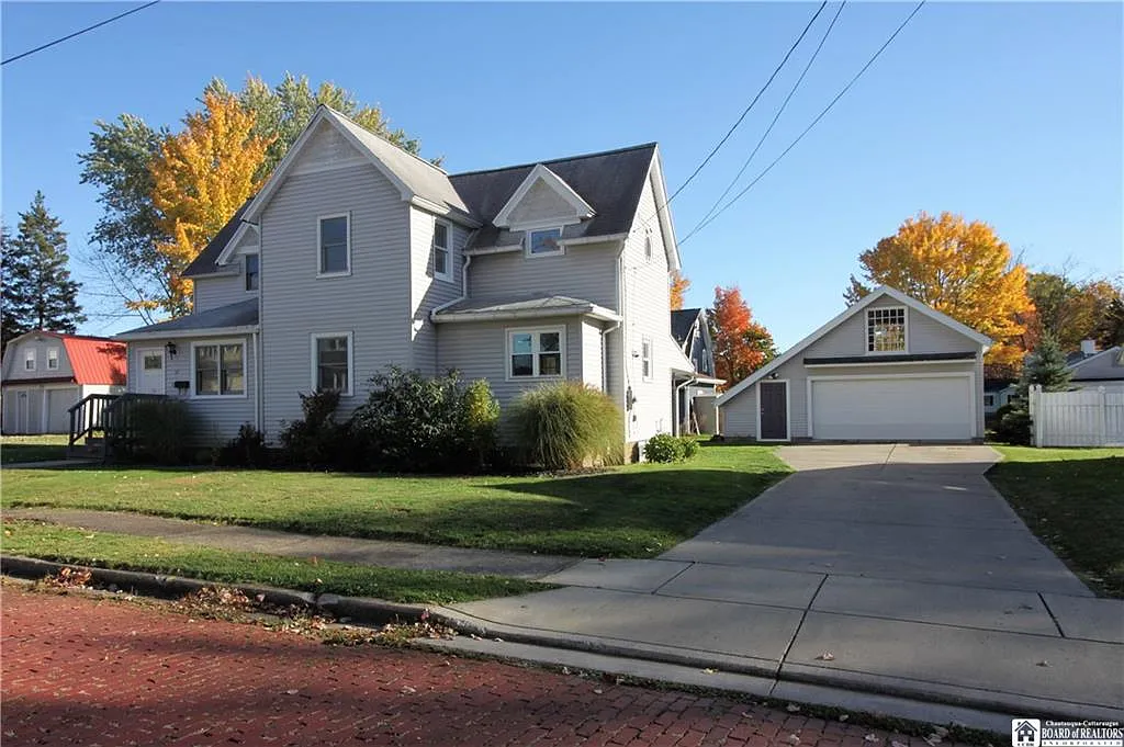 63 Chambers St photo 1