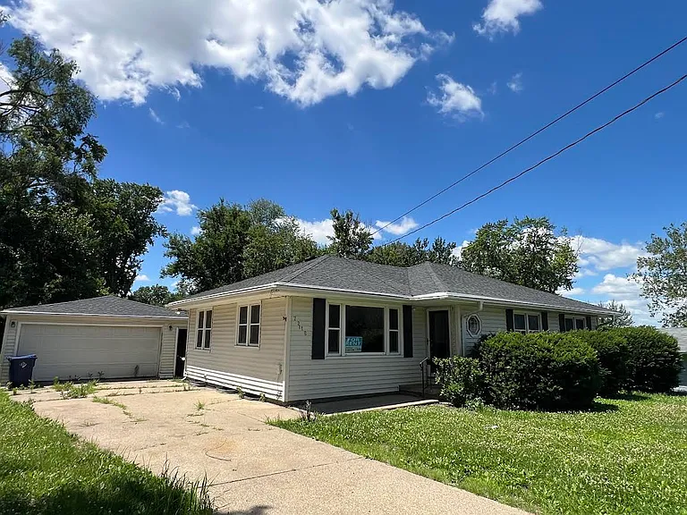7218 Maryland Dr — Photo 1